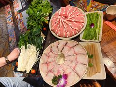 -东巴人鱼豆花火锅(幸福街店)