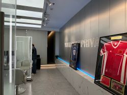 -PE SALON