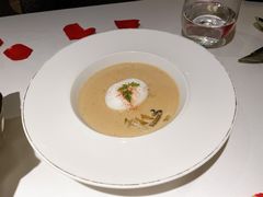 奶油松露蘑菇汤-燃扒房Steakhouse(皇庭店)