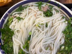 -云阿蛮云南生烫牛肉米线(奉贤路店)