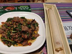 薄荷叶爆炒牛肉-呐咪傣园·云南菜(石厦店)