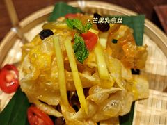-银米·云南传统过桥米线(双廊黑金冠店)