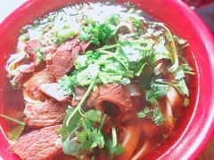 鹿鸣春牛肉粉-亢龙太子酒轩(东湖店)