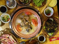 -阿婆情腊排骨火锅(金虹路店)