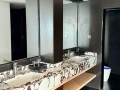 -Yolo私汤温泉设计师酒店(重庆南滨路店)