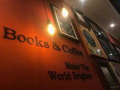 -西西弗书店&矢量咖啡(壹方购物中心店)