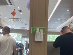-荣华基·现炒快餐(肇嘉浜路店)