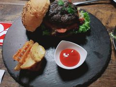 -HIGH FIVE哈福手工汉堡(桂林路店)