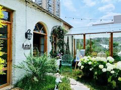 -Jo's Garden