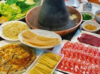我们三个人点这么多才256元 一份菜都是8-12元