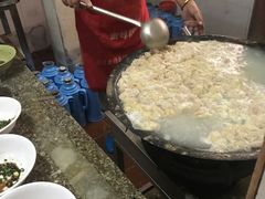 -张阿三馄饨店