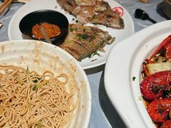 -肥肥虾庄·金牌油焖大虾(杨园滨江时代walk店)