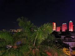 -皇马海口湾海景酒店(万绿园秀英港店)