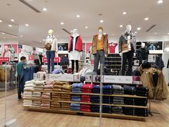 -优衣库(郑州丹尼斯大卫城店)