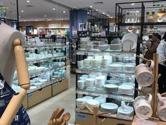 -永旺黄岛购物中心