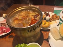 -亚马逊环球美食百汇(新城吾悦广场店)