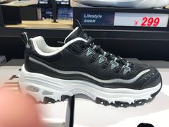 -SKECHERS 斯凯奇(上海国际时尚中心店)