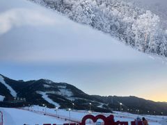-鳌山滑雪度假区