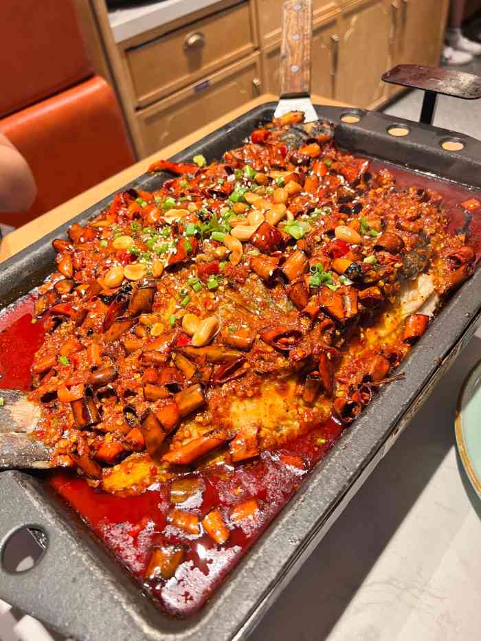 江边城外烤全鱼(牡丹园店)-"虽然烤鱼店很多,但是味道似乎没有超过这