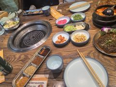 -明洞阿姨·韩式酱蟹烤肉·创意料理(三元桥店)