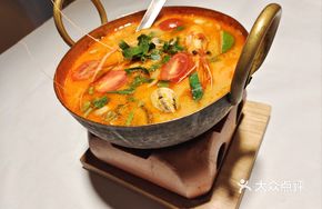 Traditional Thai Tom Yum Goong Shrimp Soup