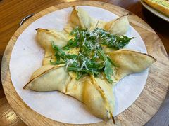 自制鲜奶酪菌菇海星披萨-G+KITCHEN(龙湖狮山天街店)