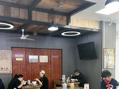 -陇上全荟兰州传统牛肉面(延吉路店)