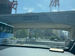 -老鼓楼麻辣烫夹馍