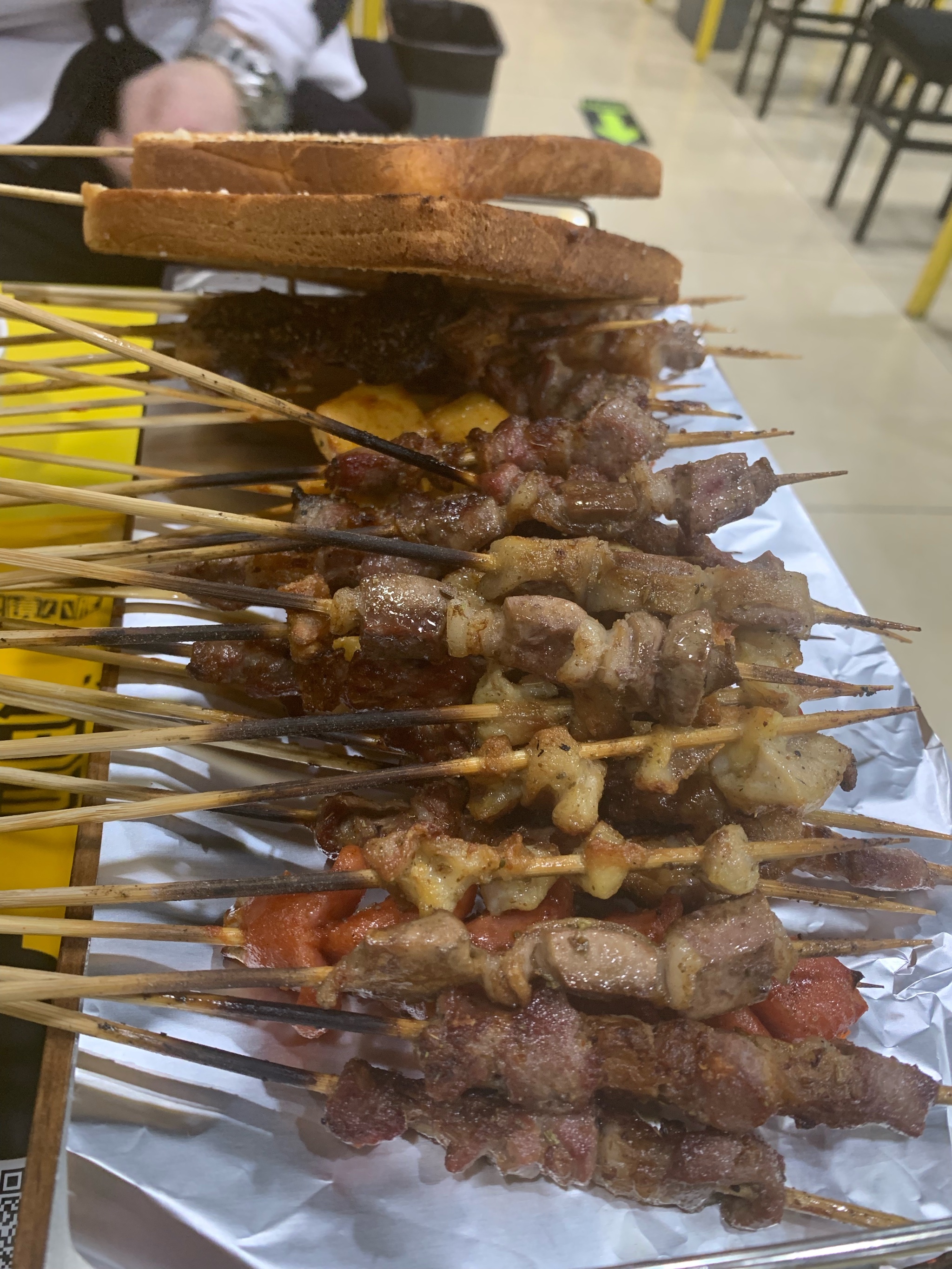 之前中了一个霸王餐,正好是家门口新开这个眼镜望京小腰