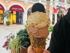 -VENCHI 闻绮(上海佛罗伦萨小镇店)