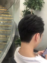 -苏奇发型·烫发染发