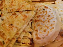 -闯关东东北农家菜(崂山石老人店)