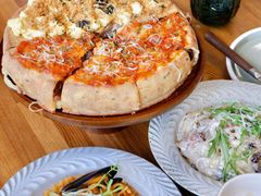 -Dragon Pizza•圆脸龙披萨·牛排餐厅