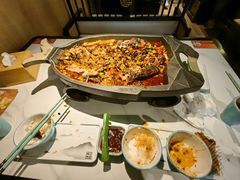 -江边城外烤全鱼(世茂广场店)