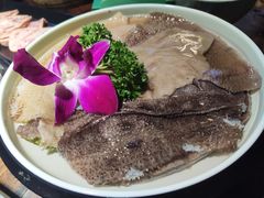 -二荆条·蜀鲜汇城市森林火锅