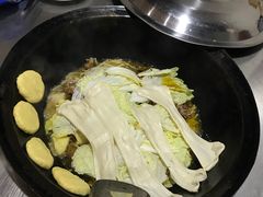 -屯老二农家铁锅炖·行业领军者(梅江店)