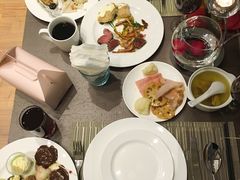 -飨食汇全日制餐厅·昆山皇冠假日酒店(九方店)