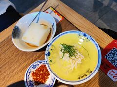 -肖四女乐山跷脚牛肉(世博源店)