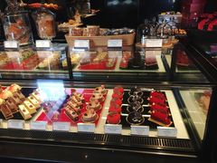 -Salon de The de Joel Robuchon(外滩18号店)