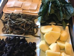 -忆乡情铁锅炖鱼饭店(延庆店)