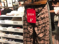 -Hollister(天环广场店)