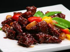 珍菌小牛肉-乾园风尚五大道