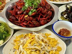 -丹水桥地锅鱼·翘嘴鲌·地方特色全鱼宴(丹江口大坝店)