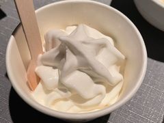 冰淇淋-左庭右院鲜牛肉火锅黑金店(陆家嘴中心店)