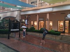 -王府井奥莱临潼小镇(临潼店)