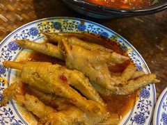 -爆炸头阿姨小四川正宗川味小吃(无任何分店)