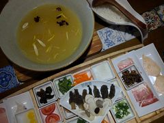 -芸南道·过桥米线(昆明老街旗舰店)