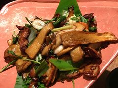 -云海肴·汽锅鸡·云南菜(天山百盛优客店)