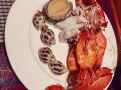 -广州万富希尔顿酒店·感趣自助餐厅·金秋蟹宴生蚝海鲜刺身