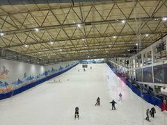 -乔波室内滑雪场